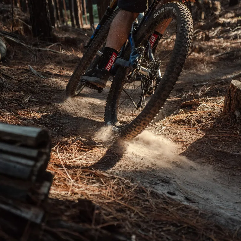 Goodyear Escape Mountain Tubeless Ready Tyre in Black-4