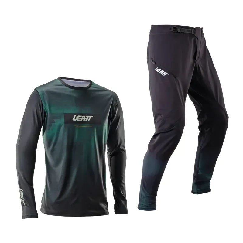 Leatt Gravity 1.0 MTB Ride Kit in Szymon Godziek