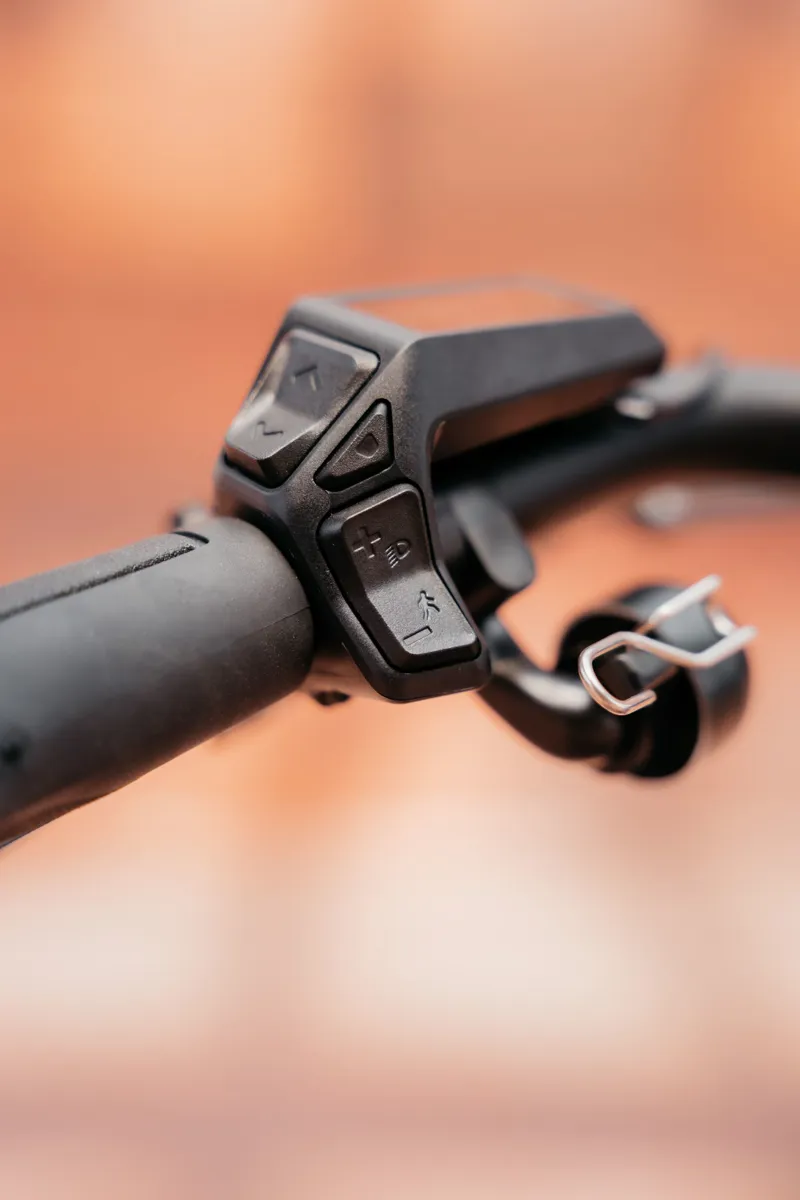 Aeres Antwerp AP5 Silver in Tethys Silver-4