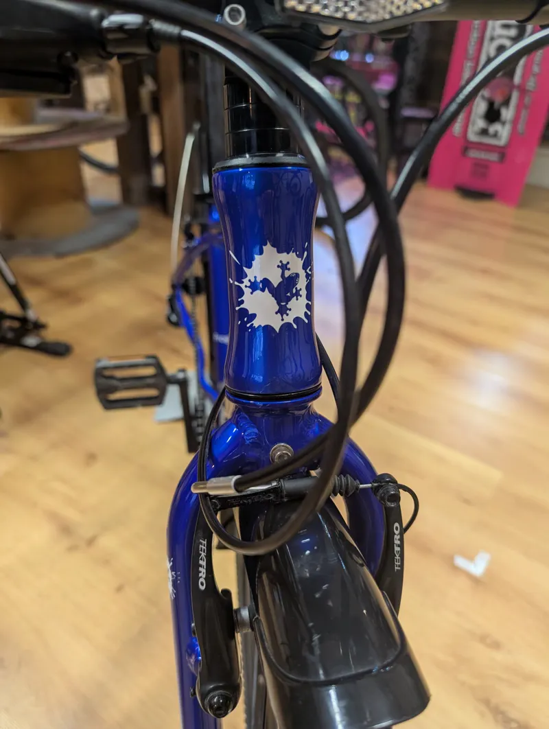 Frog 61 24 Wheel Hybrid Kids Bike - Preloved-2