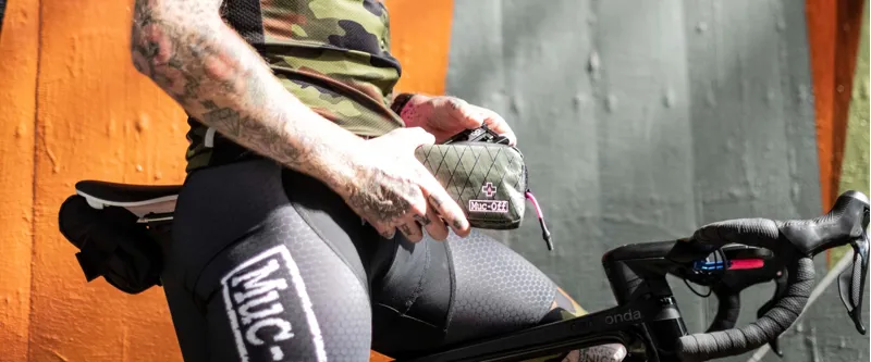 Muc-Off Rainproof Essentials Case Green-2