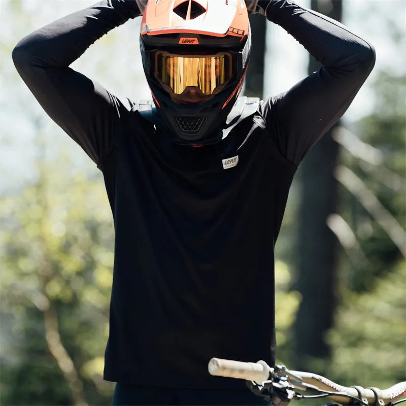 Leatt MTB 1.0 Ride Kit in Black-11