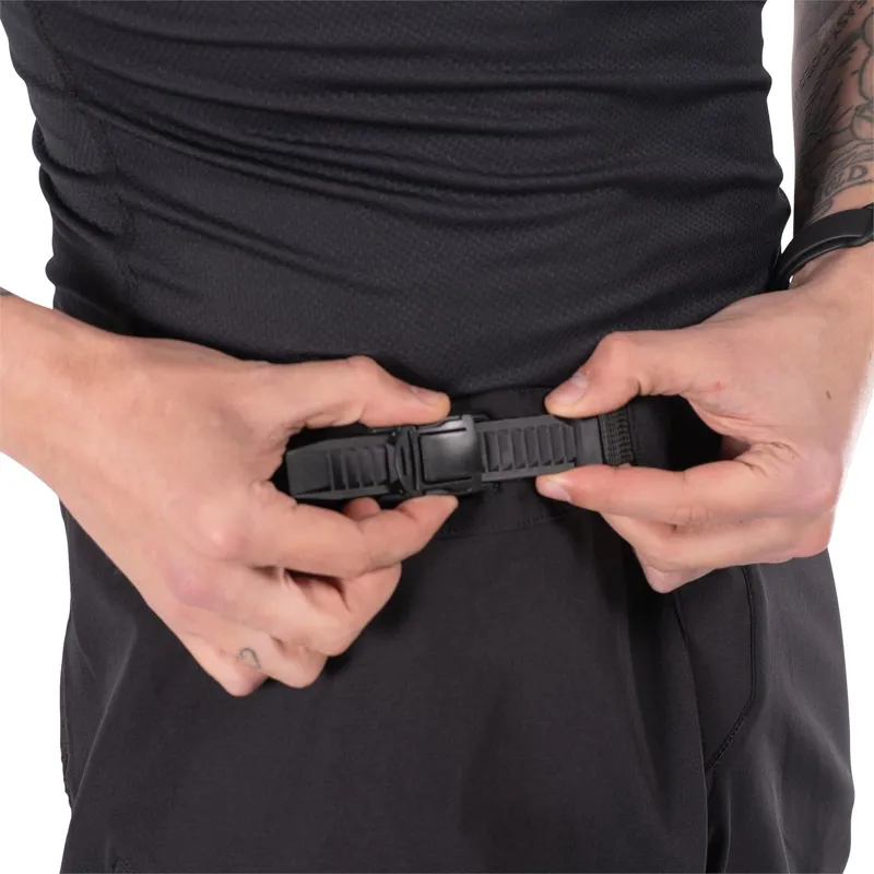 Leatt MTB 1.0 Ride Kit in Black-5