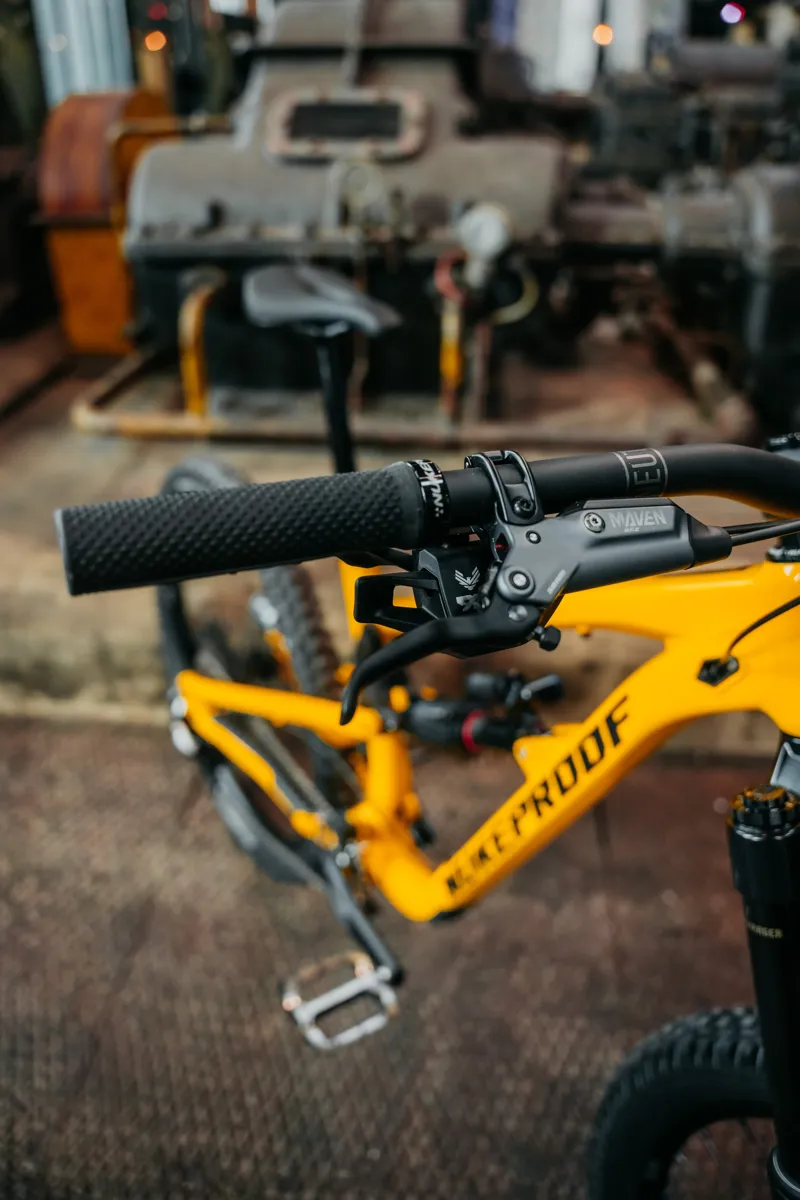 Nukeproof Mega 297 290 Alloy Pro MEA01Bs in Yellow-3