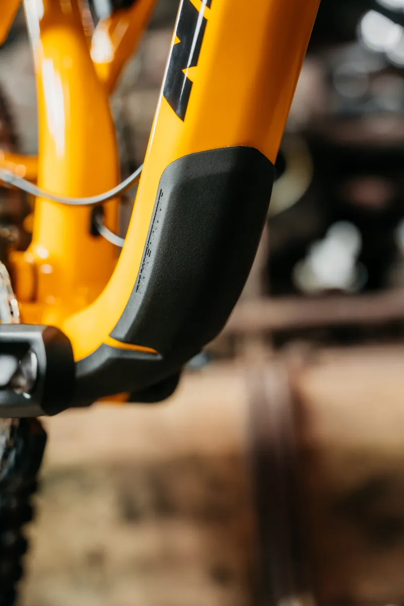 Nukeproof Mega 297 290 Alloy Pro MEA01Bs in Yellow-7