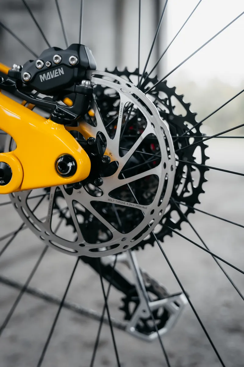 NUKEPROOF Reactor 290 Alloy Pro Eagle90 in Yellow-7
