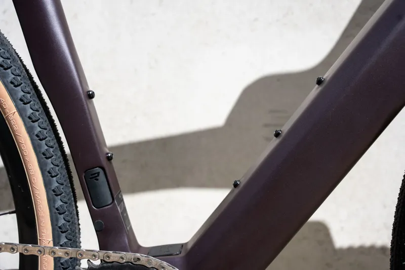 Ridley E-Grifn Road in Dark Plum Metallic - Shimano 105 - 2x12-4