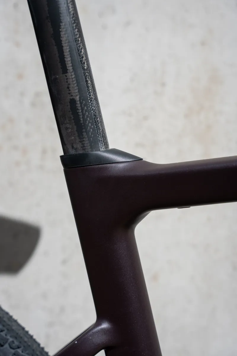 Ridley E-Grifn Road in Dark Plum Metallic - Shimano 105 - 2x12-5