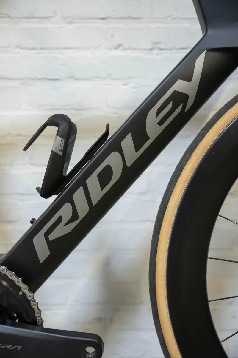 Ridley Noah Fast 3.0 in Black - Shimano Ultegra DI2 2x12sp-5