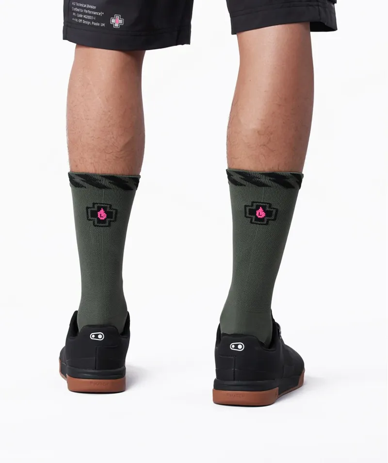 Muc-Off Technical Socks 6-8 GREEN-1