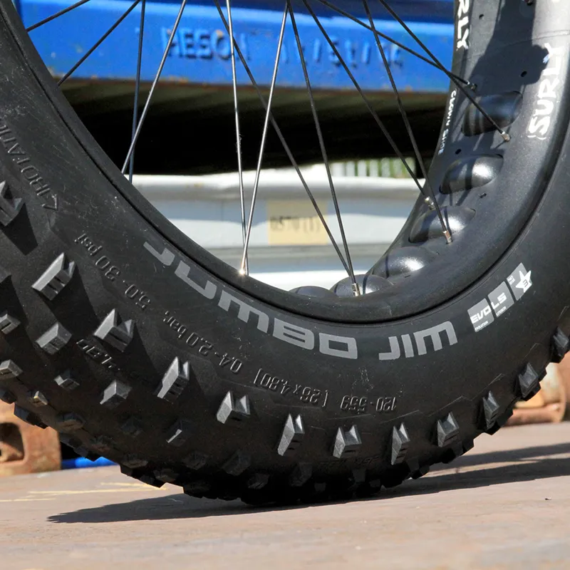 Schwalbe Jumbo Jim Black 26x4.0-3