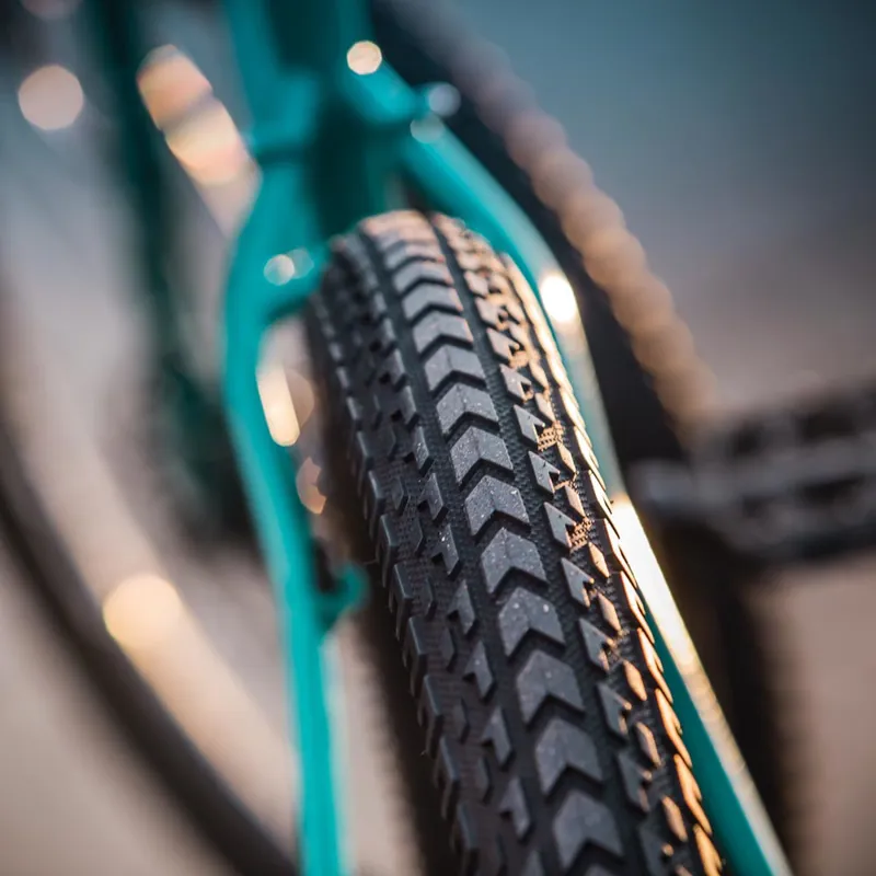 Surly ExtraTerrestrial 26x Tyre in Black-2